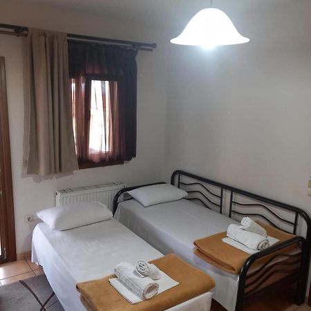 Pansion Fani Apartment Ouranoupoli Exterior photo